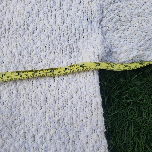 Thick Knitted Fashion Nova Sweater - Picture 7 of 10